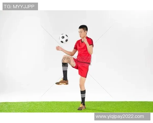 足球明星精彩颠球瞬间集锦展现技艺与魅力的完美结合